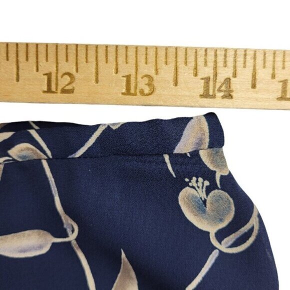 Pendleton Midi Skirt Suit Size 10 Lightweight Floral Navy Button Front Blouse - Picture 9 of 11